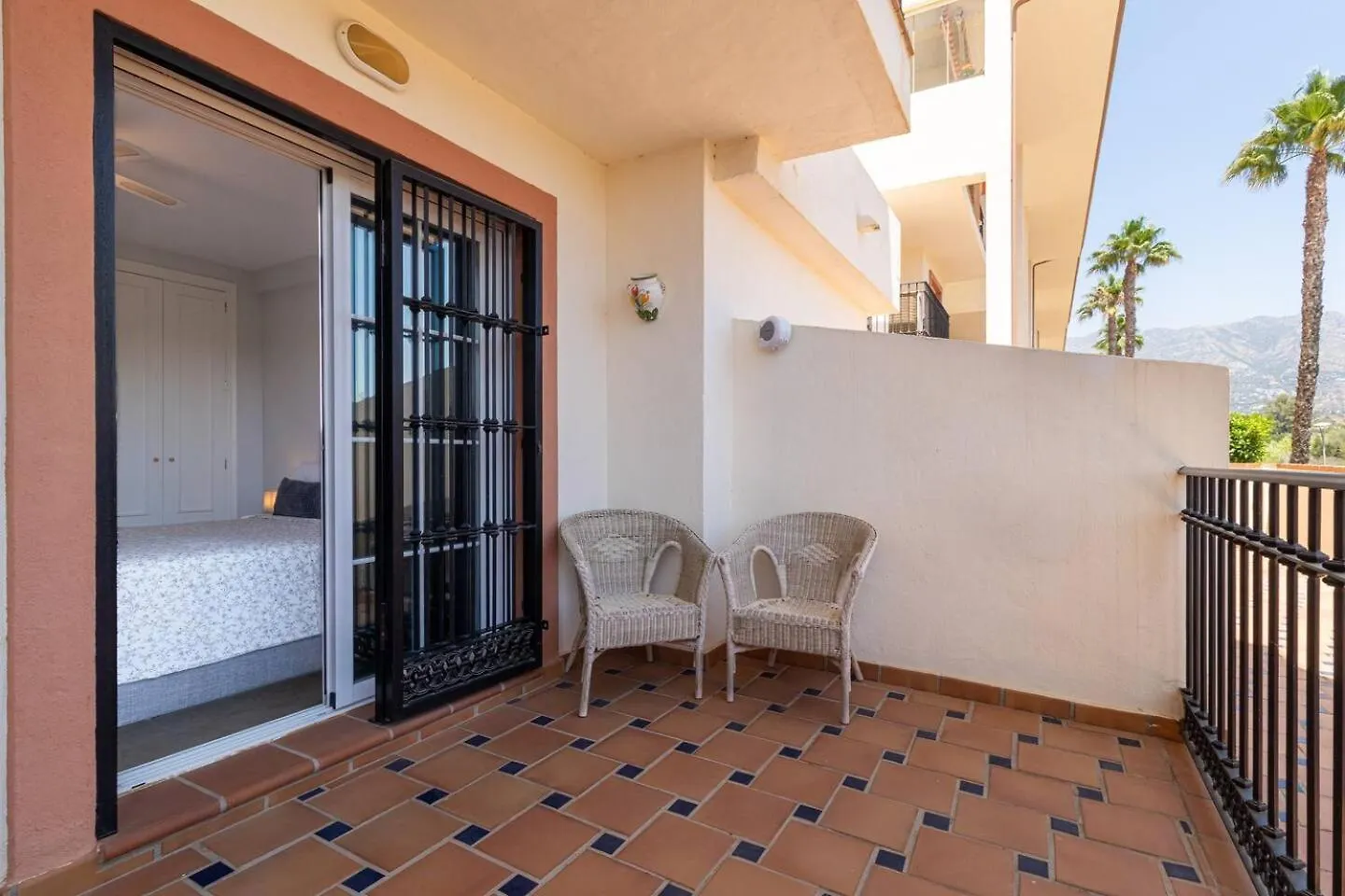 Mijas Golf 3-Bed Ground Floor Direct Pool Access Apartment Santa Fe de los Boliches