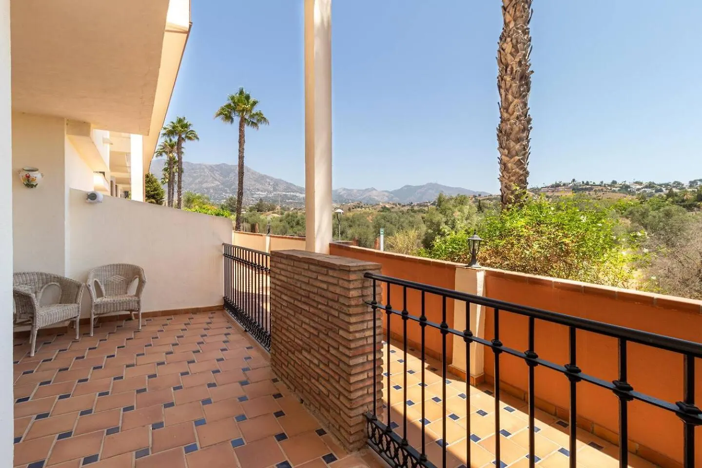 Mijas Golf 3-Bed Ground Floor Direct Pool Access Apartment Santa Fe de los Boliches Spain